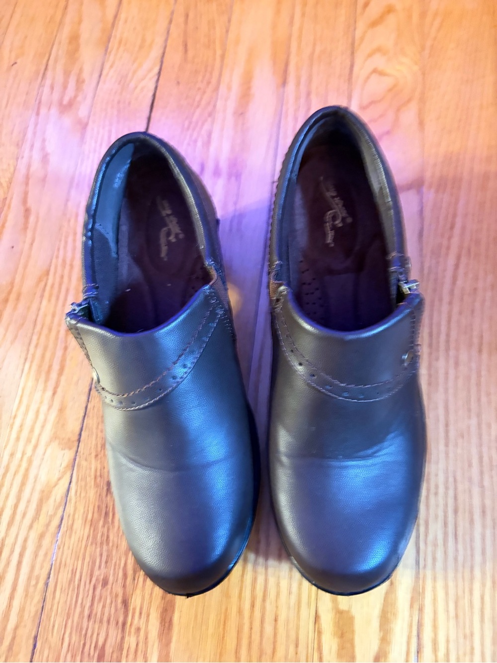 Woman’s Slip-On Comfort Shoes - Brown